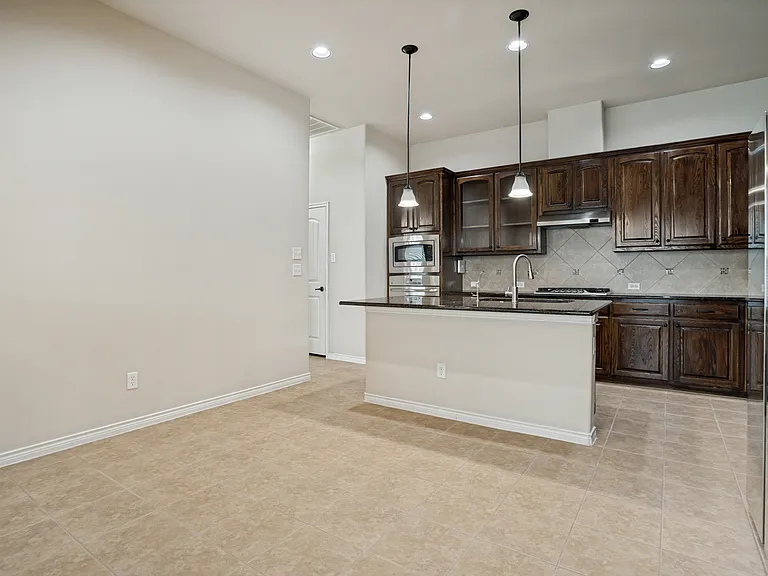 9404 National Pines Dr — Photo 10