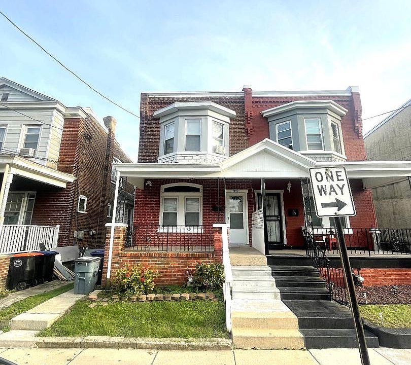 1st image of 327 E 20th St