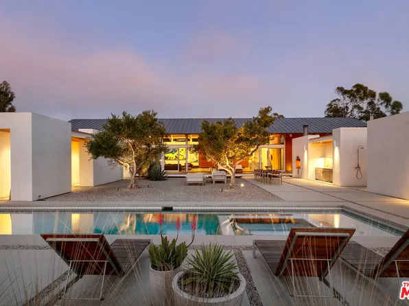 6728 Wildlife Rd, Malibu, CA 90265