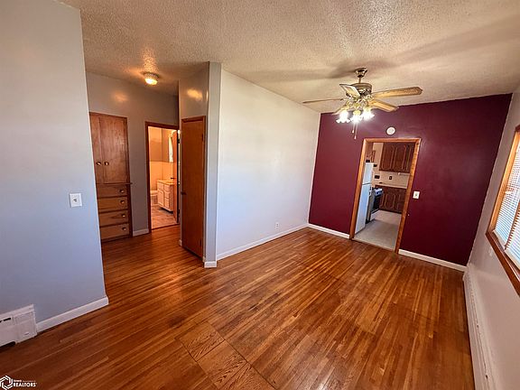 5th image of 107 11th St S