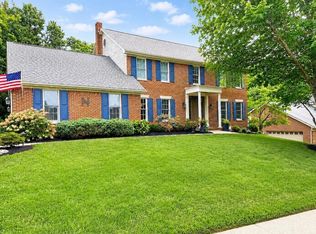 1860 Beacon Hill Dr, Covington, KY 41011