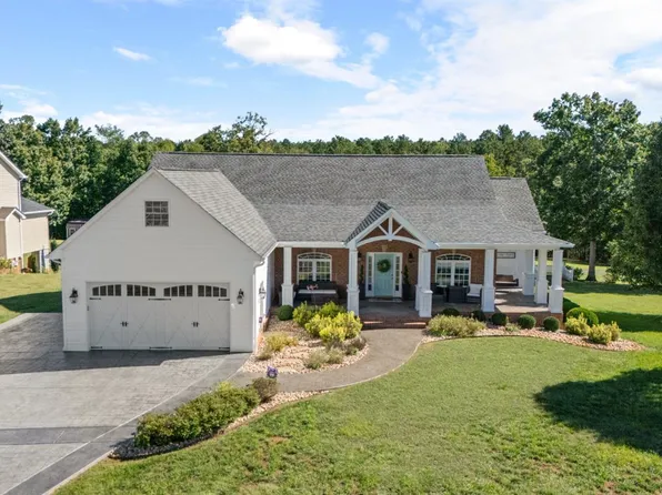 291 Frost Dr, Concord, VA 24538