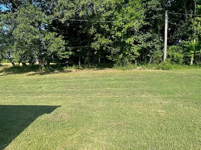 2730 Ann Dr — Photo 3