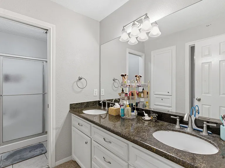 108 Somerton Dr — Photo 26