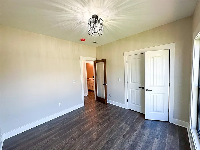1184 County House Ln — Photo 22