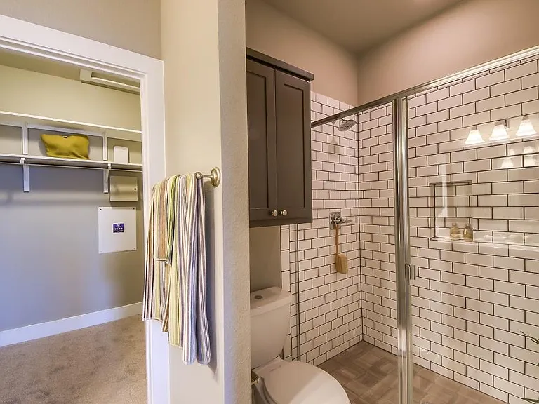 232 Claremont Ave — Photo 17