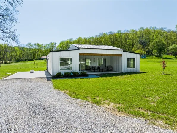 4043 Township Road 271, Killbuck, OH 44637