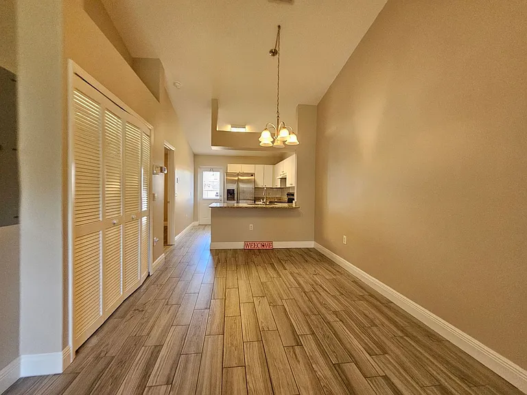 602 S Grand Hwy — Photo 14