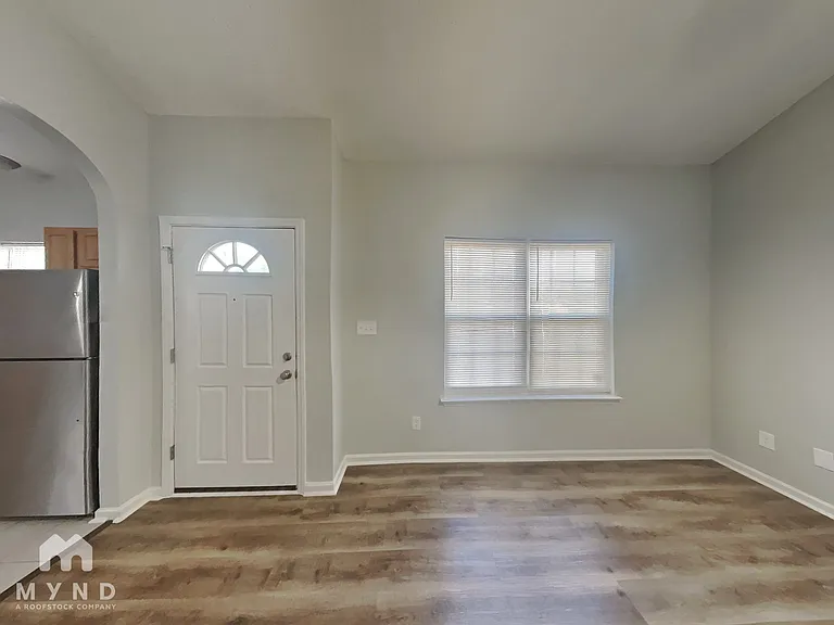 1920 Nigel Ct — Photo 7