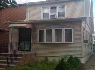 15817 76th Ave, Fresh Meadows, NY 11366