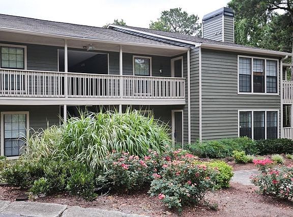 2nd image of 2824 Vinings Central Dr SE