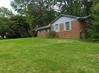 6760 Sunny Brook Ln, Sandy Springs, GA 30328