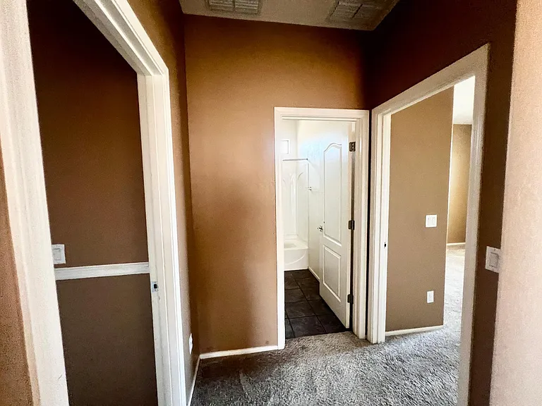 879 E Stottler Dr — Photo 33