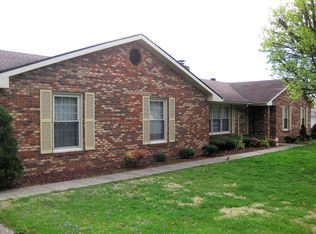 125 Washington Ave, Mount Carmel, IL 62863