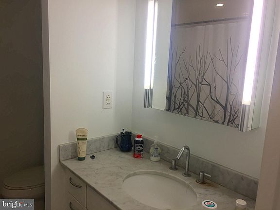 3rd image of 219 S 18th St #29-422