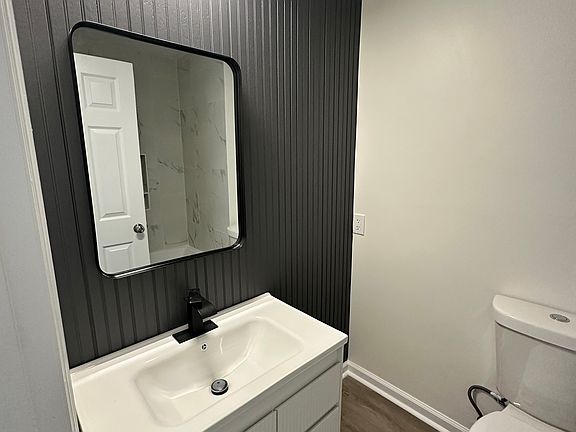 4th image of 6629 Benson Dr