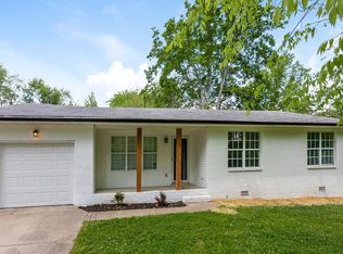 227 Dolphus Dr, Hendersonville, TN 37075