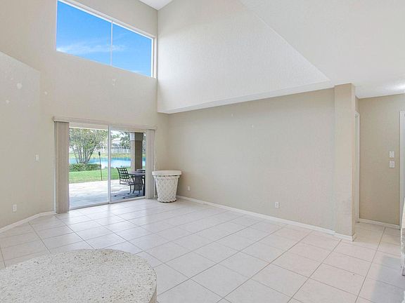 4th image of 138 Citrus Park Cir