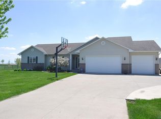 63024 Timber Ridge Rd, Nevada, IA 50201