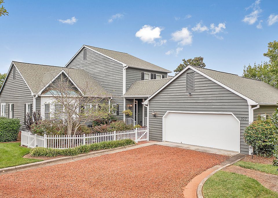 107 Saint George Place