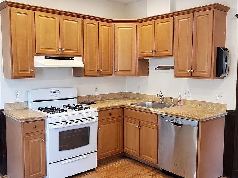 33 Tower St #1 — Photo 12