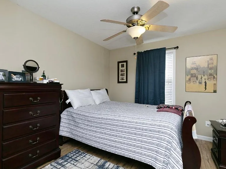 266 Glenda Ct — Photo 16
