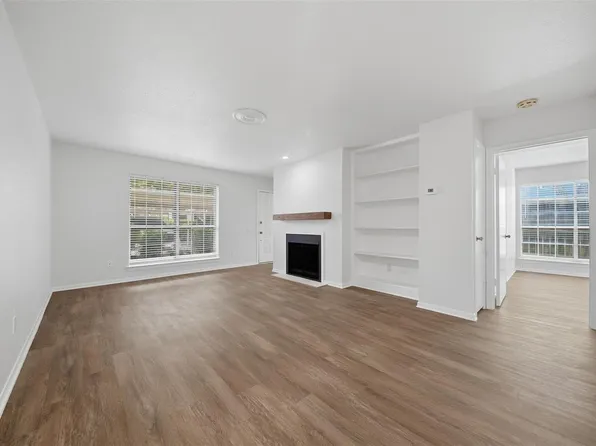 1860 White Oak Dr APT 333, Houston, TX 77009