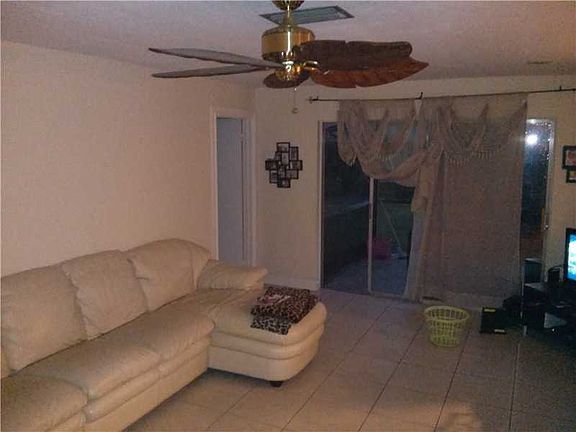 3rd image of 11810 NW 33rd St