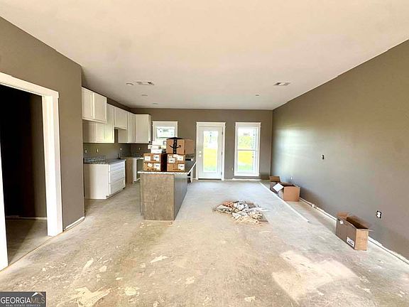 3rd image of 1243 Mark Wood Rd