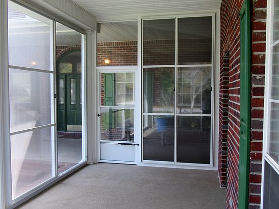 Front Screened Porch 9x28
