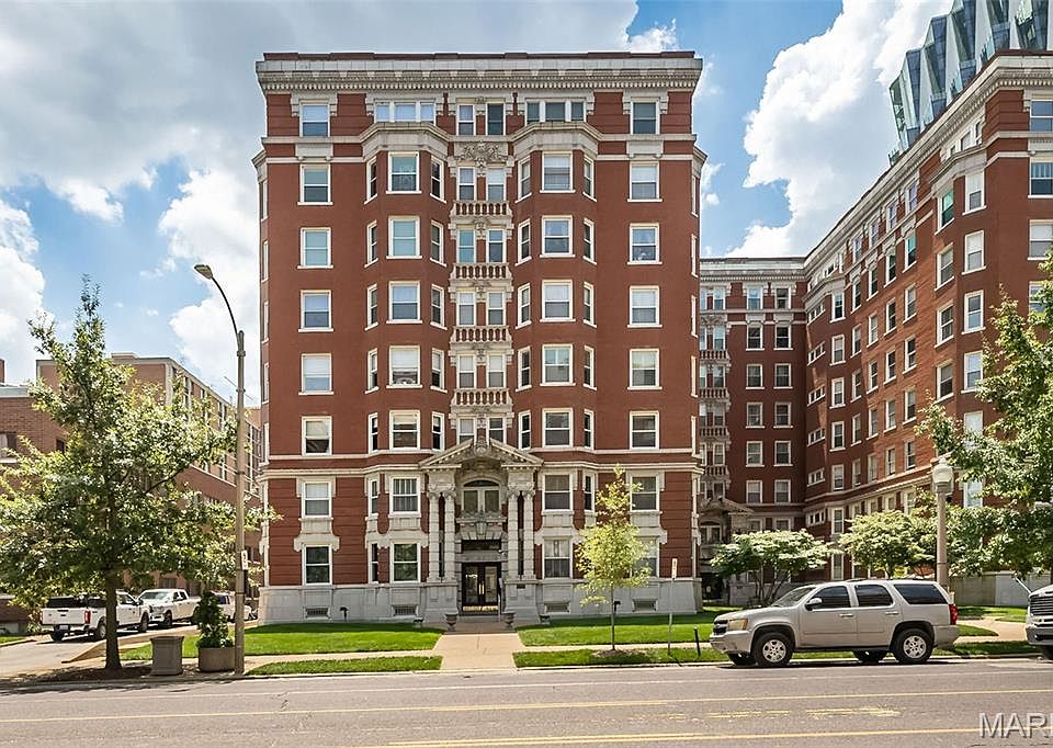 1st image of 4944 Lindell Blvd APT 7E