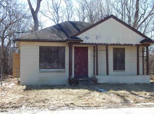 21241 Lyndon St, Detroit, MI 48223