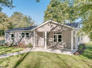 6 Reasoner Ln, Flemington, NJ 08822