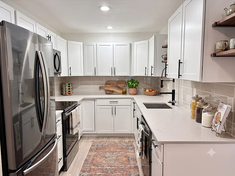 6810 E Avalon Dr #2 — Photo 5