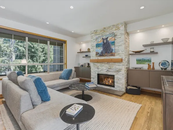 8030 Nicklaus North Blvd #38, Whistler, BC V8E 1J7