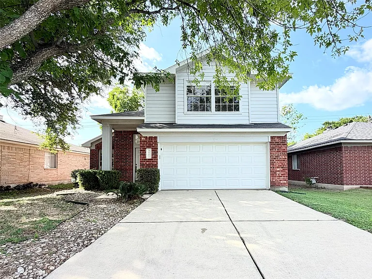 9802 Copper Creek Dr — Photo 2