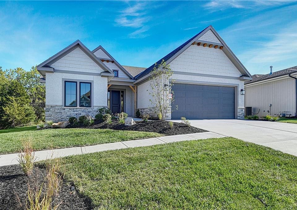 9441 Aurora St, Lenexa, KS 66220 | MLS #2456689 | Zillow