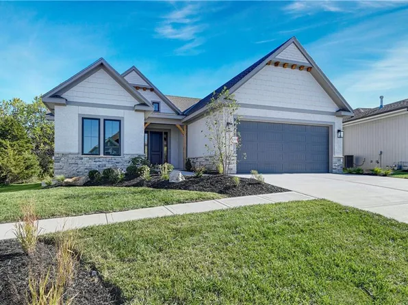 9441 Aurora St, Lenexa, KS 66220