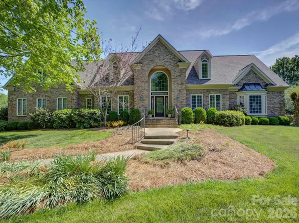 2980 Robinwood Rd, Gastonia, NC 28054
