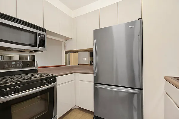 Rented by Corcoran | media 8