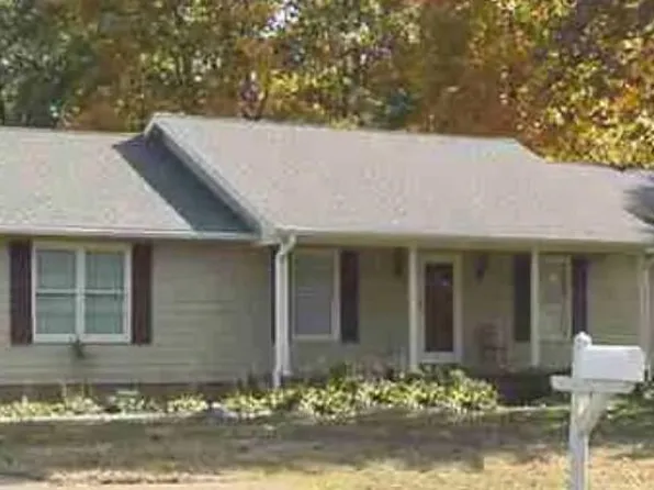 22 Harpeth Dr, Jackson, TN 38305