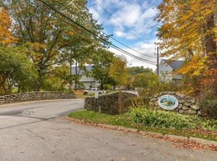 148 Flower Ln APT 7, Dracut, MA 01826