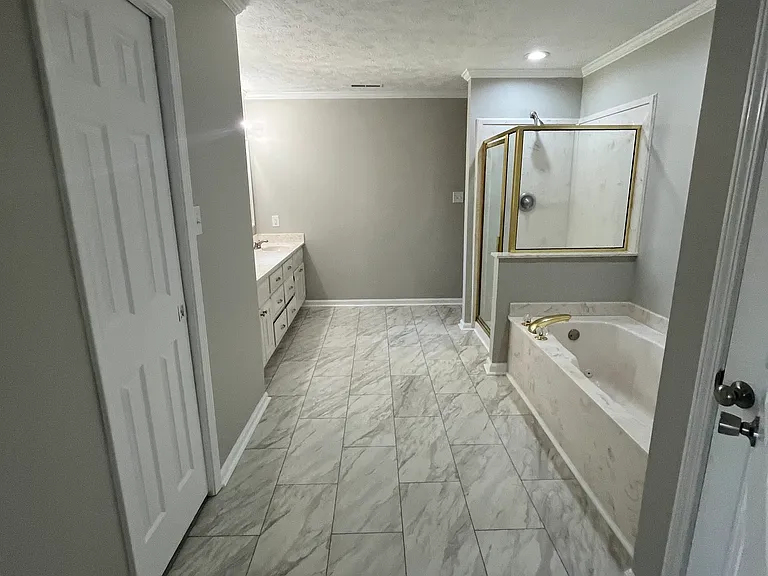 144 Grassland Dr — Photo 8