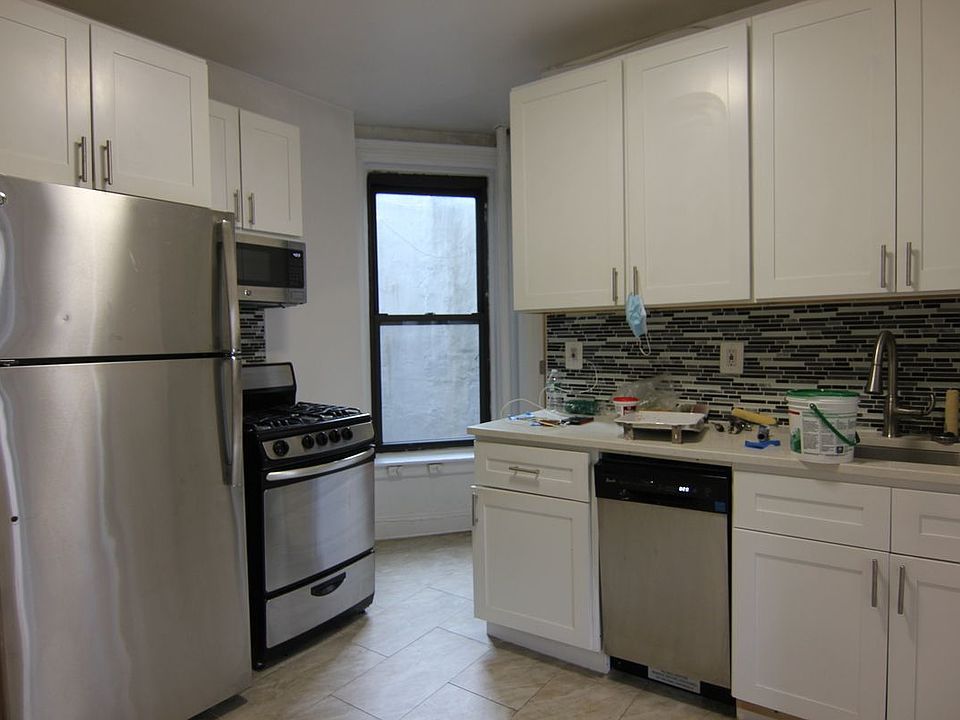 1st image of 226 E 83rd St APT 40