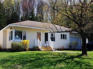 1429 S Park Dr, Utica, NY 13501