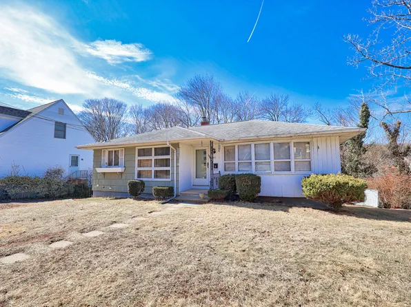 225 Academy Avenue, Waterbury, CT 06705