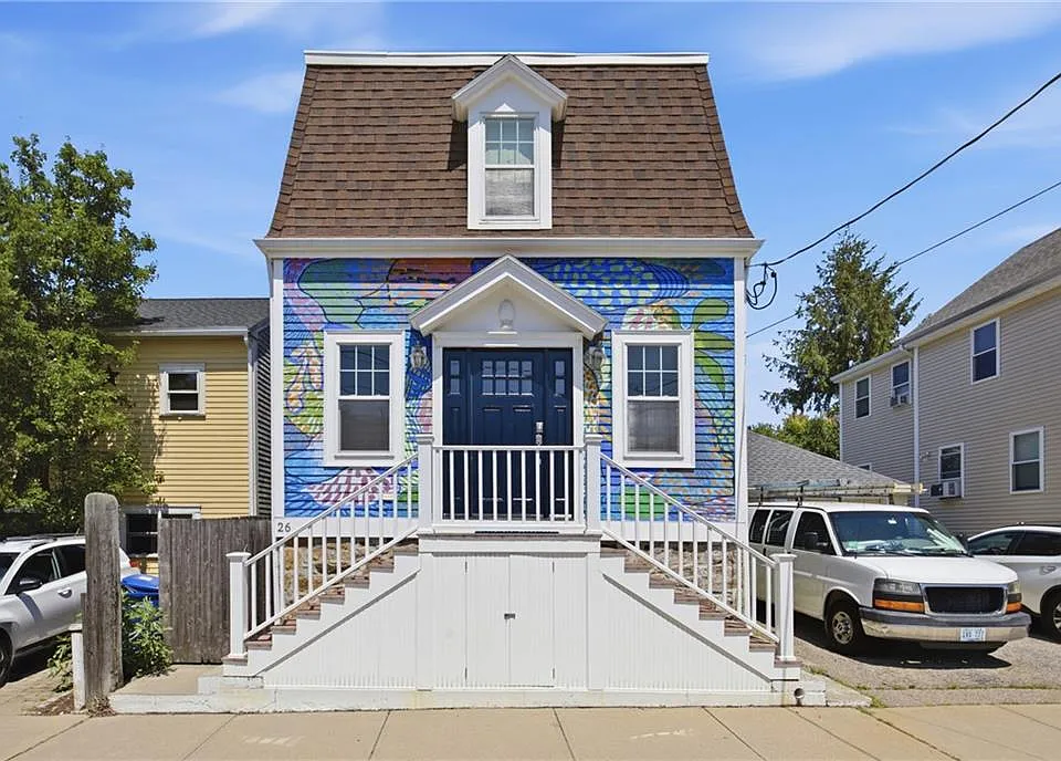 26 Bacheller St