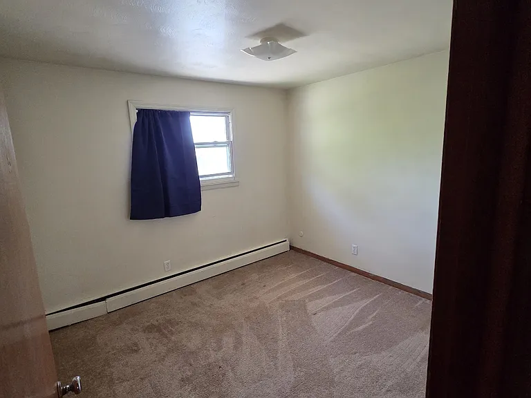 70 Mallory Rd — Photo 4