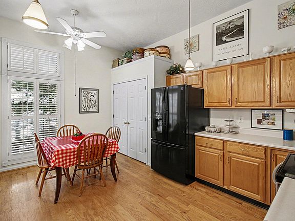 5th image of 435 Springmill Dr