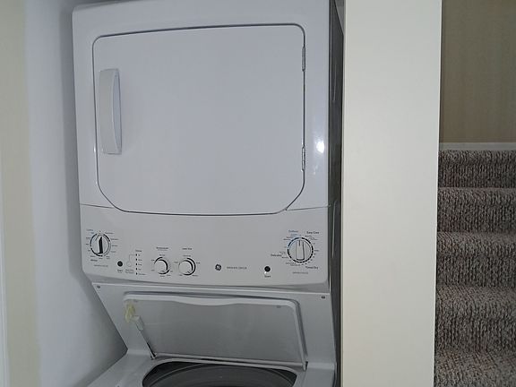 4th image of 1524 Yellowheart Way